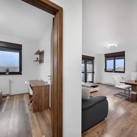 Agoston 4 - Boti 아파트