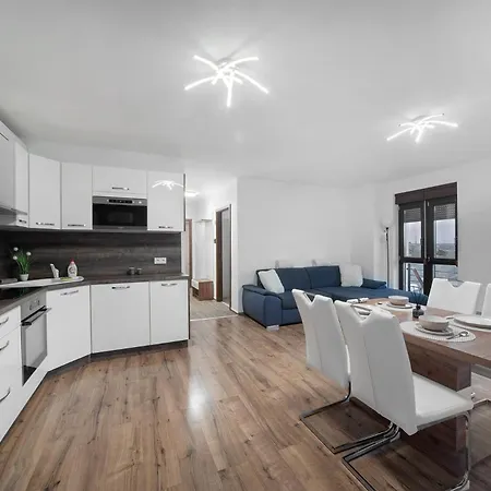 Agoston 4 - Boti 아파트